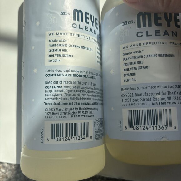 Mrs. Meyer's Snowdrop Scent Hand & Dish Soap Bundle - Limited Edition - Picture 6 of 7